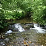 Du Cote De Lacoume Panzió Anla