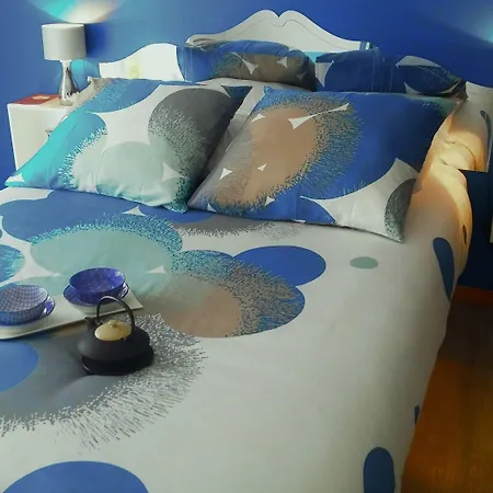 Du Cote De Lacoume Bed & Breakfast