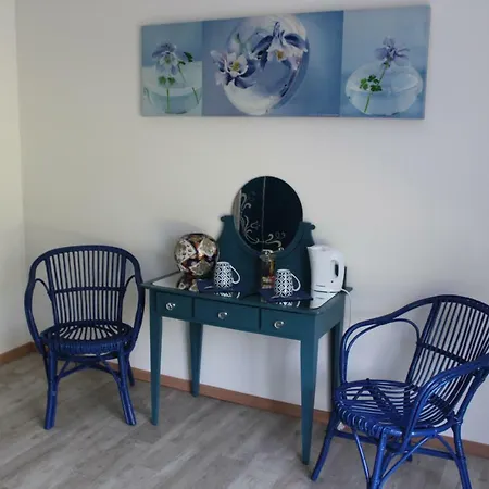 Du Cote De Lacoume Bed & Breakfast 3*