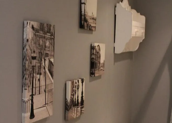 Du Cote De Lacoume Bed & Breakfast