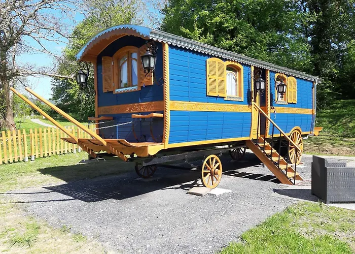 Du Cote De Lacoume Bed & Breakfast 3*