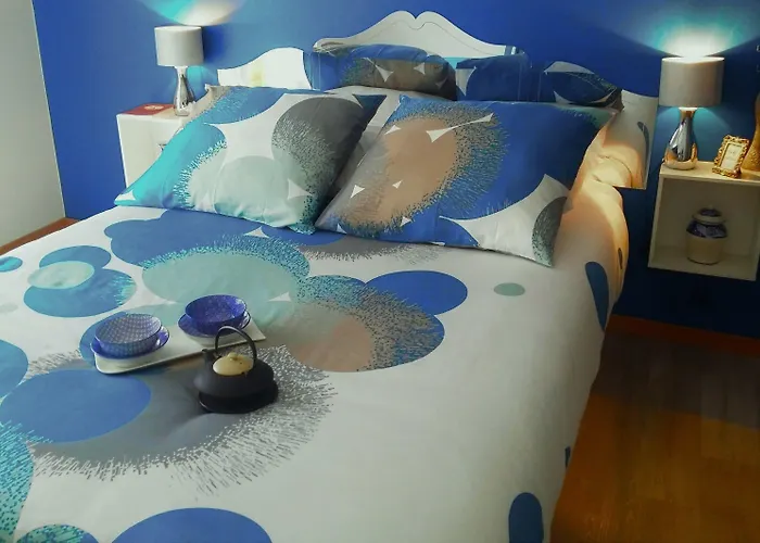 Du Cote De Lacoume Bed & Breakfast