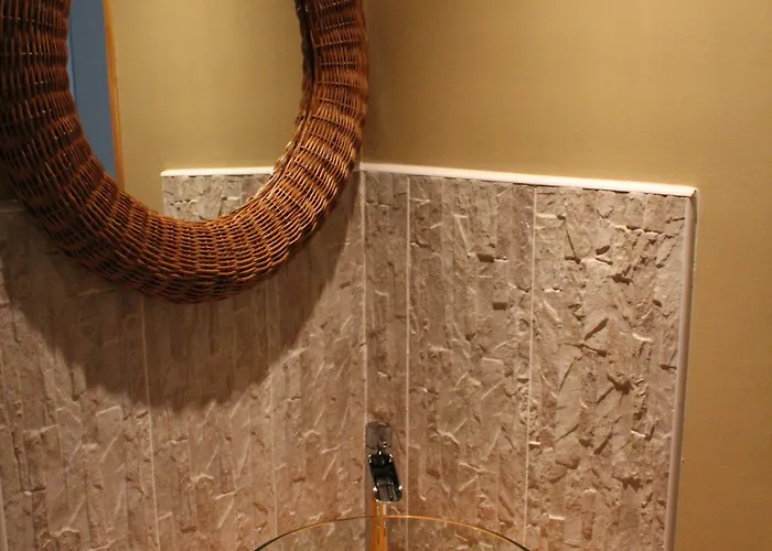 Du Cote De Lacoume 3*