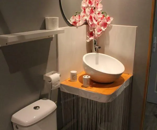 Bed & Breakfast Du Cote De Lacoume Anla