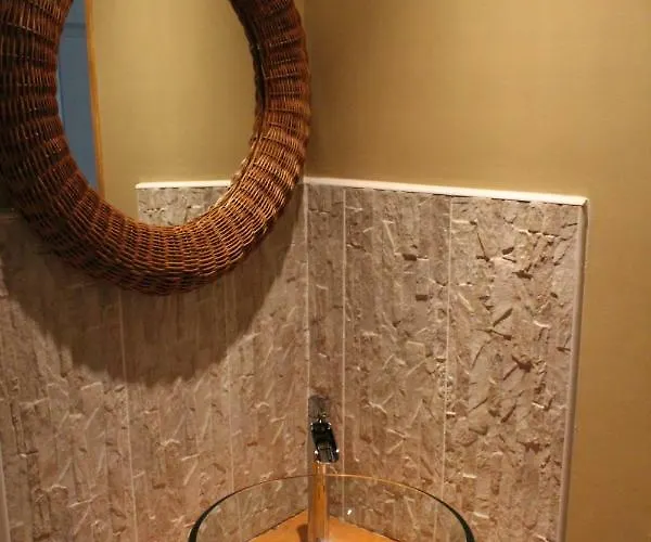 Du Cote De Lacoume Anla