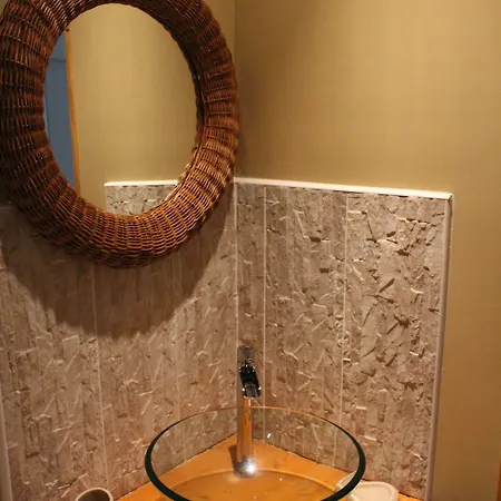 Du Cote De Lacoume 3*