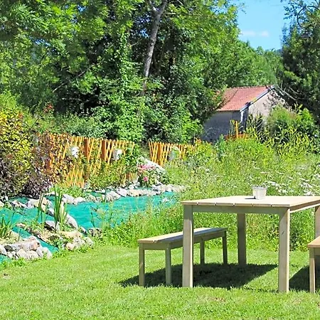 Bed & Breakfast Du Cote De Lacoume