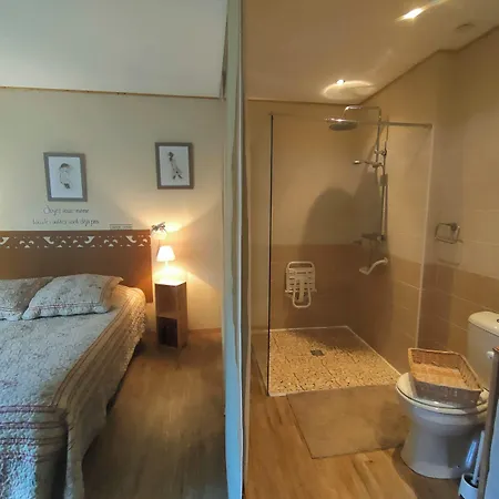 Oda ve Kahvaltı Du Cote De Lacoume 4*