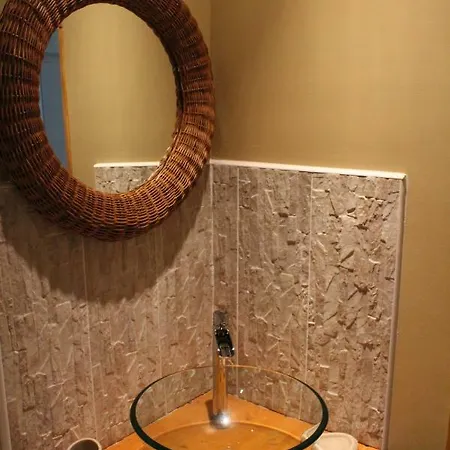 Du Cote De Lacoume Anla